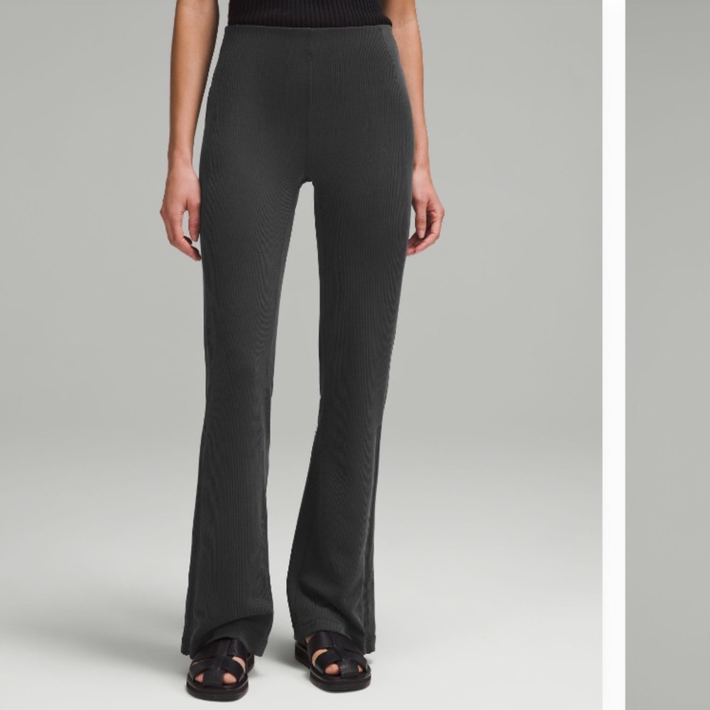 Brushed softstreme ribbed flared pant 32.5”